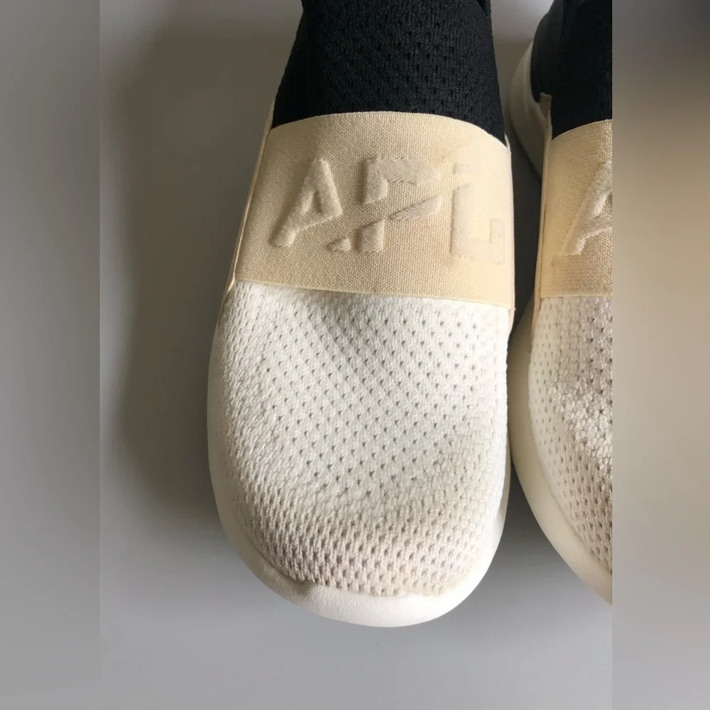 TechLoom Bliss Knit Running Shoe (Women) Size: US 7.5 EUR 38 - Picture 6 of 12